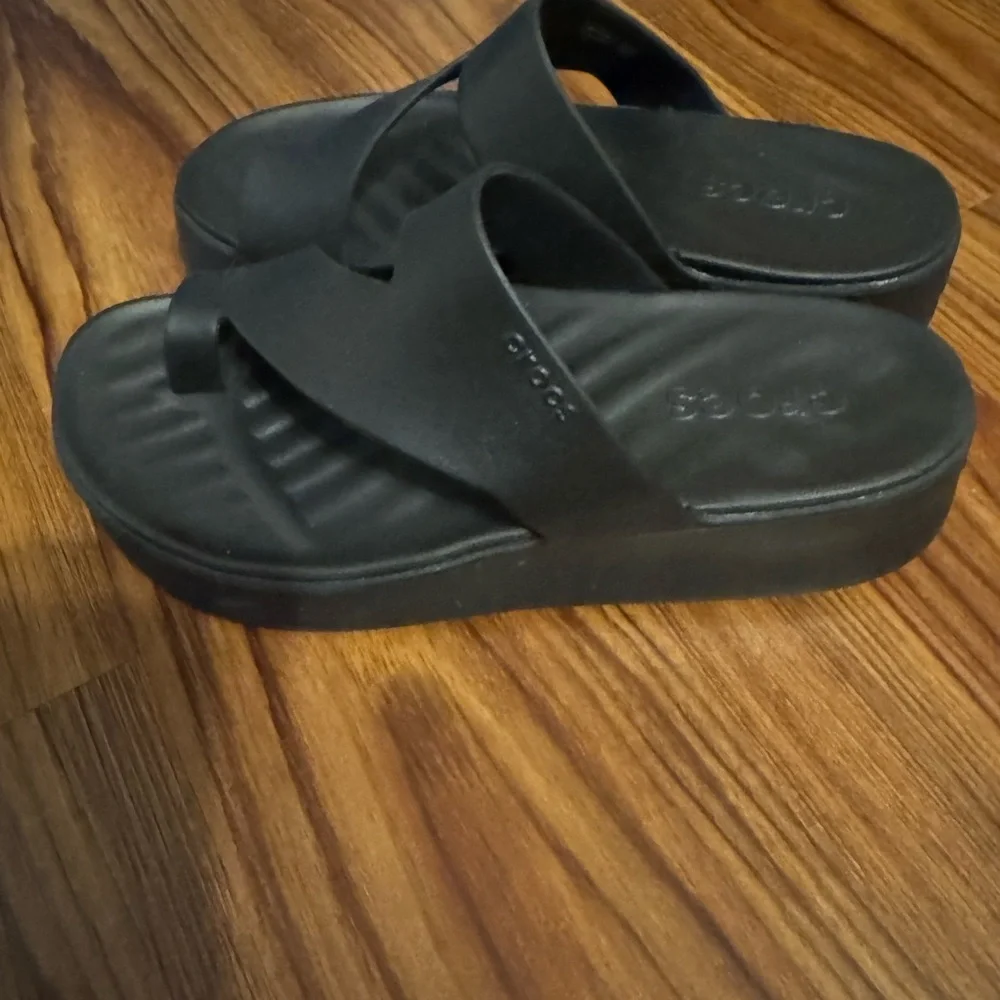 CROCS Black Slide Sandals - Women's Size 7 - Picture 2 of 5